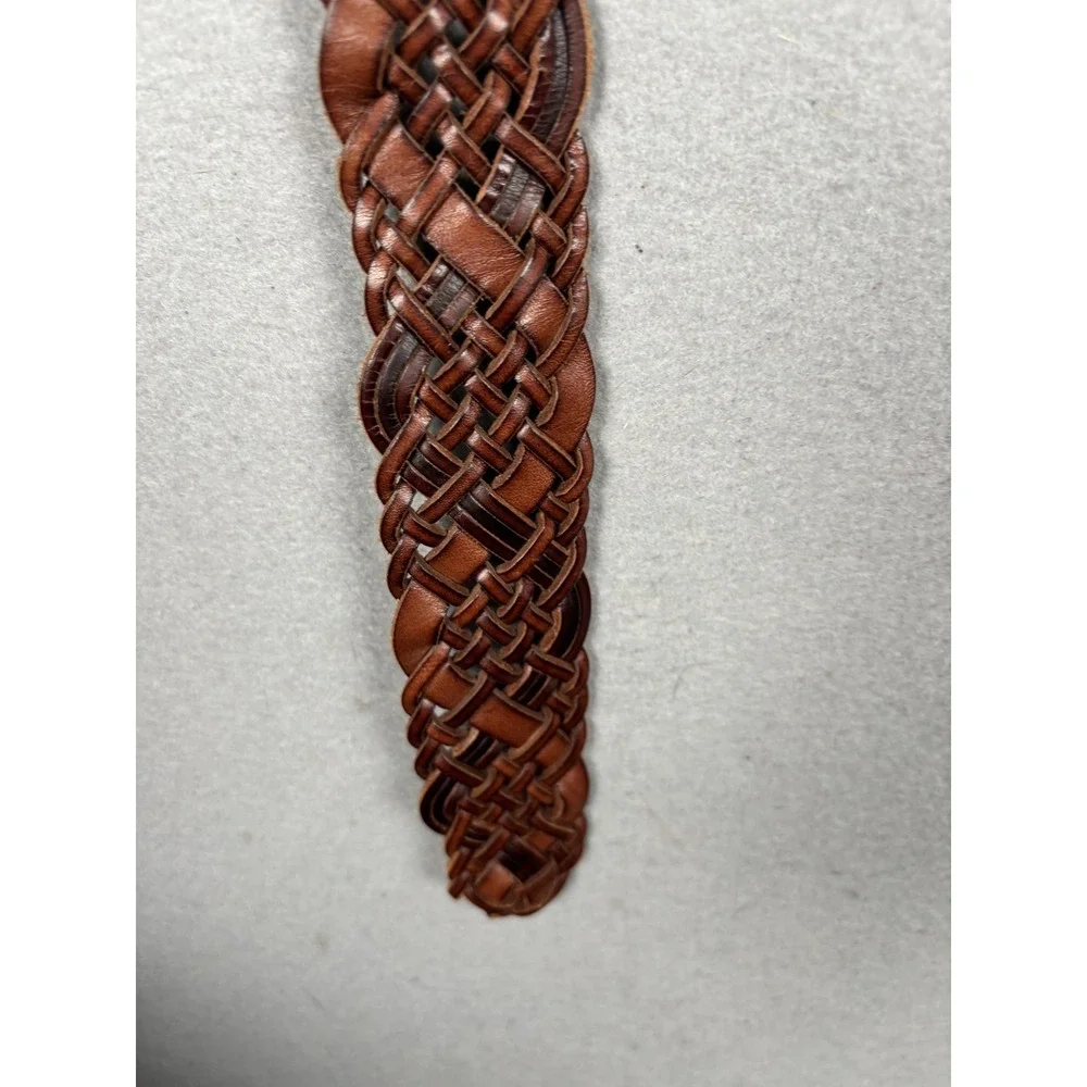 Fossil brand style